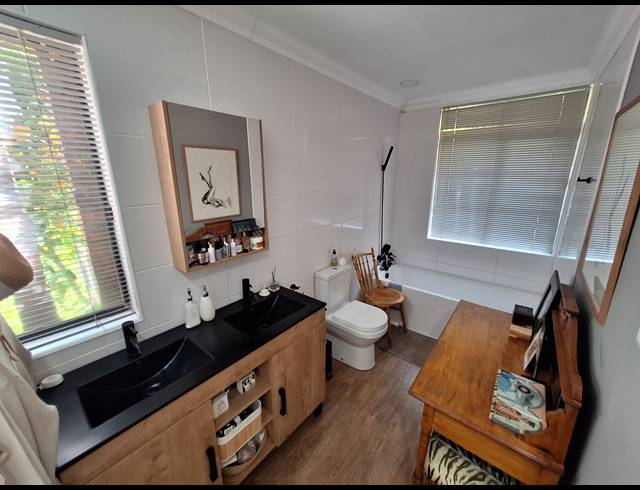 4 BEDROOM HOUSE FOR SALE IN VANDERBIJLPARK SE 3